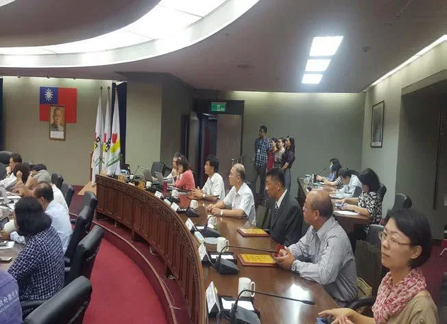 圖片說明：市政會議。