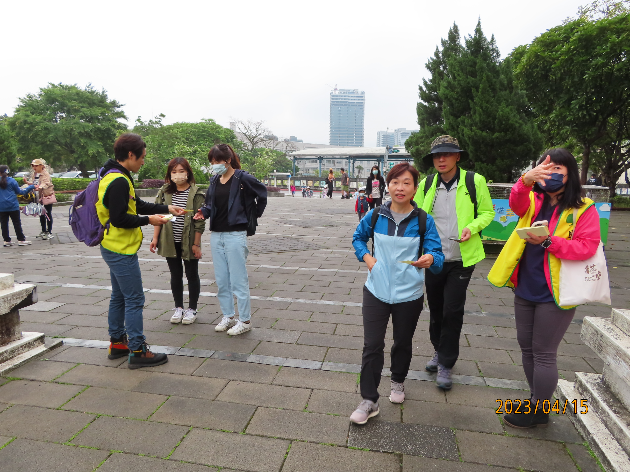 1120415-02.JPG (2.32 MB)