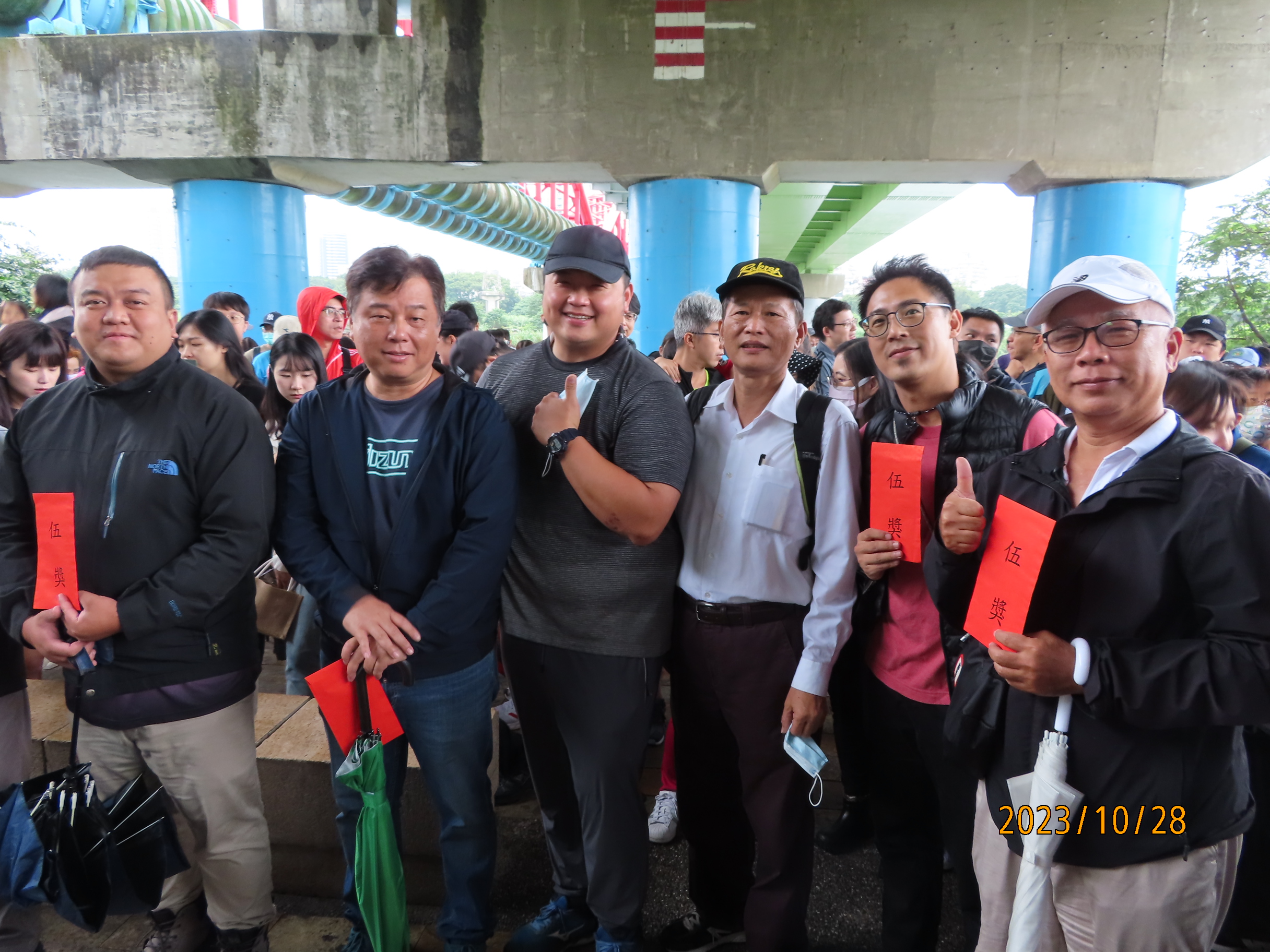 1121028-03.JPG (1.79 MB)