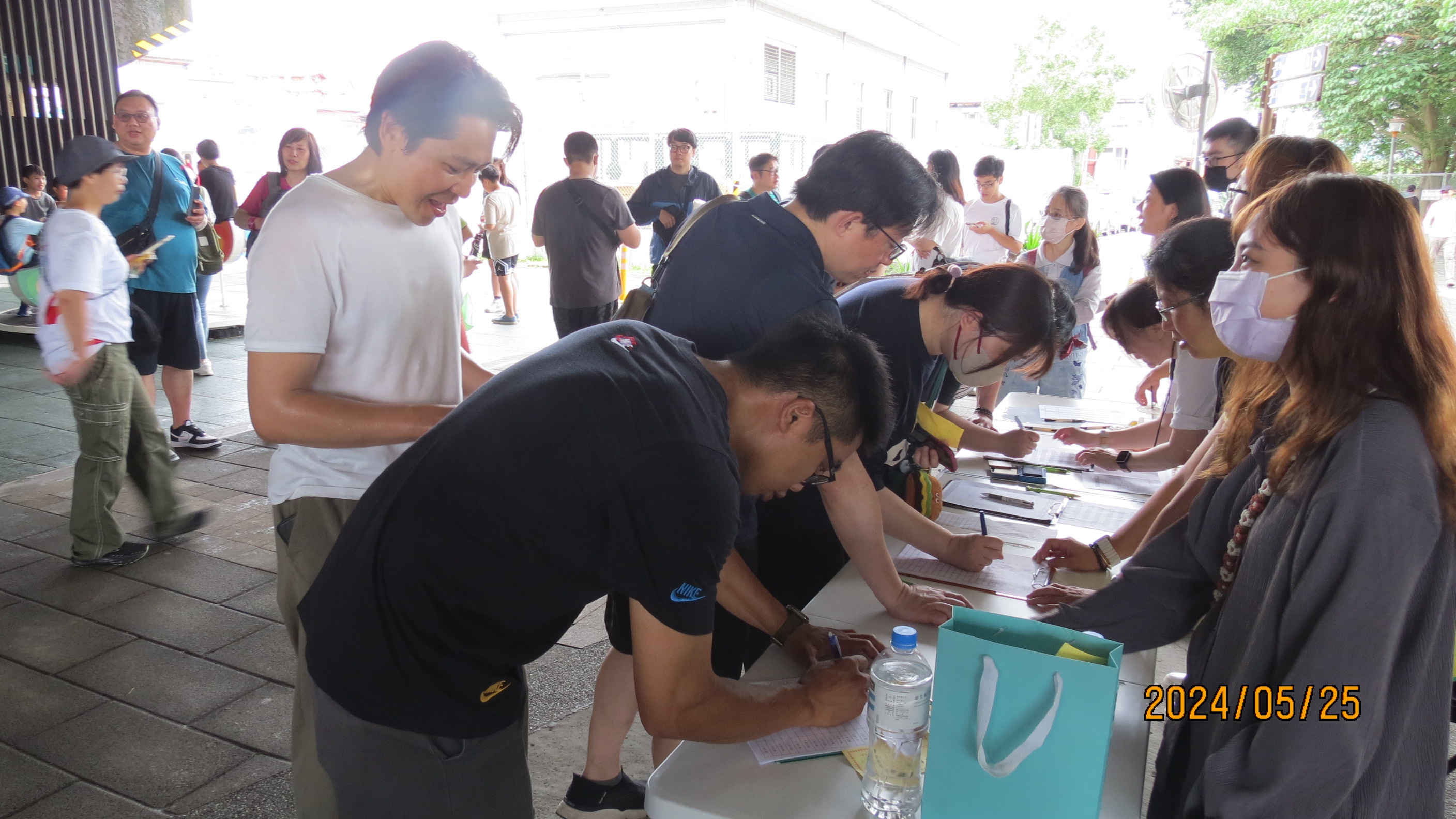 1130525-02.JPG (1.01 MB)