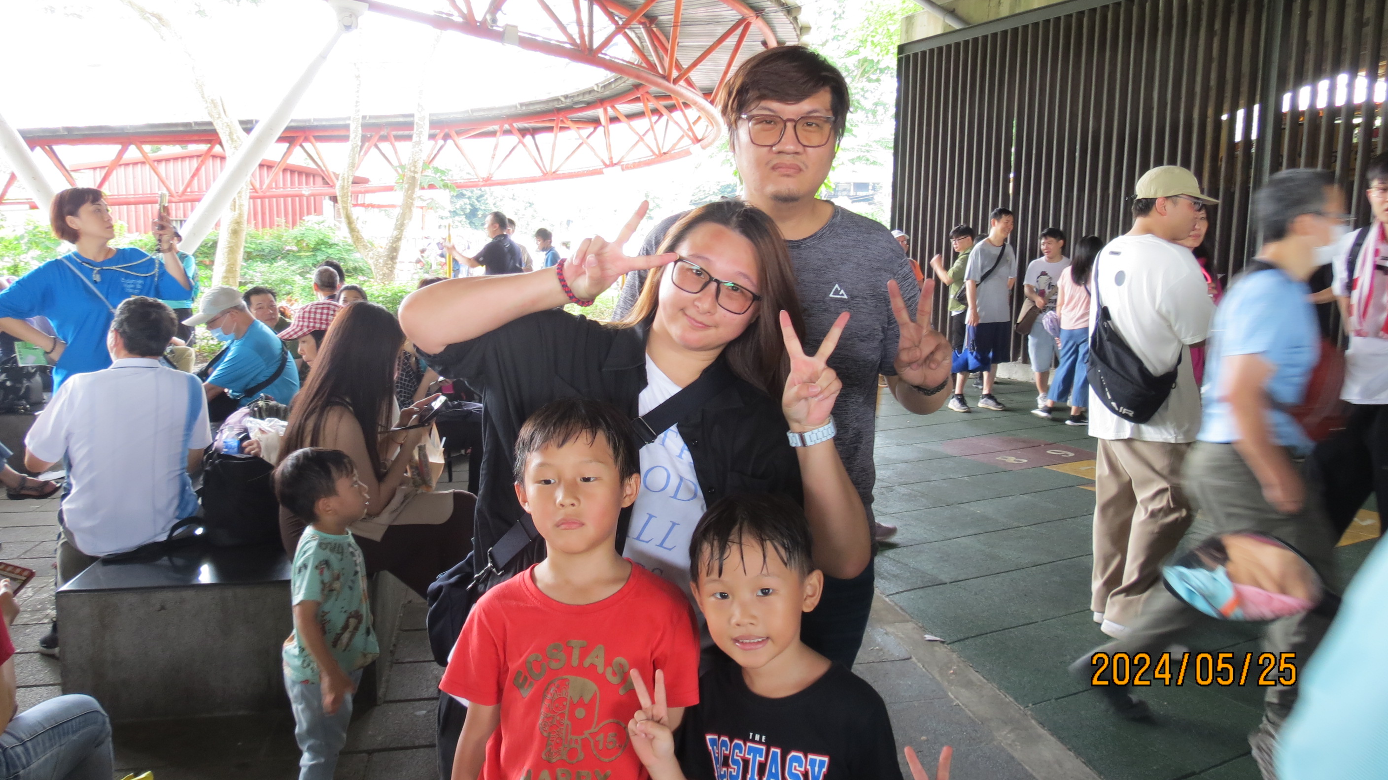 1130525-03.JPG (1.09 MB)