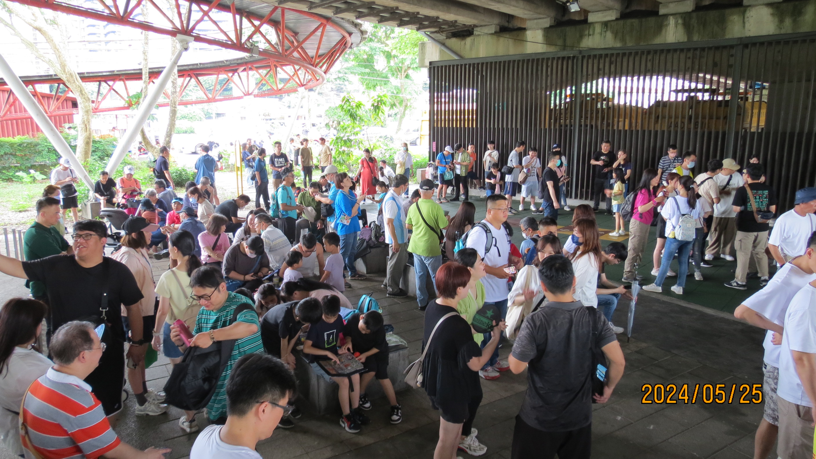 1130525-04.JPG (1.34 MB)