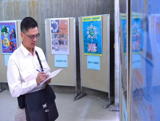 圖片說明：活動式施工架及新式 CNS 4750 展示說明。