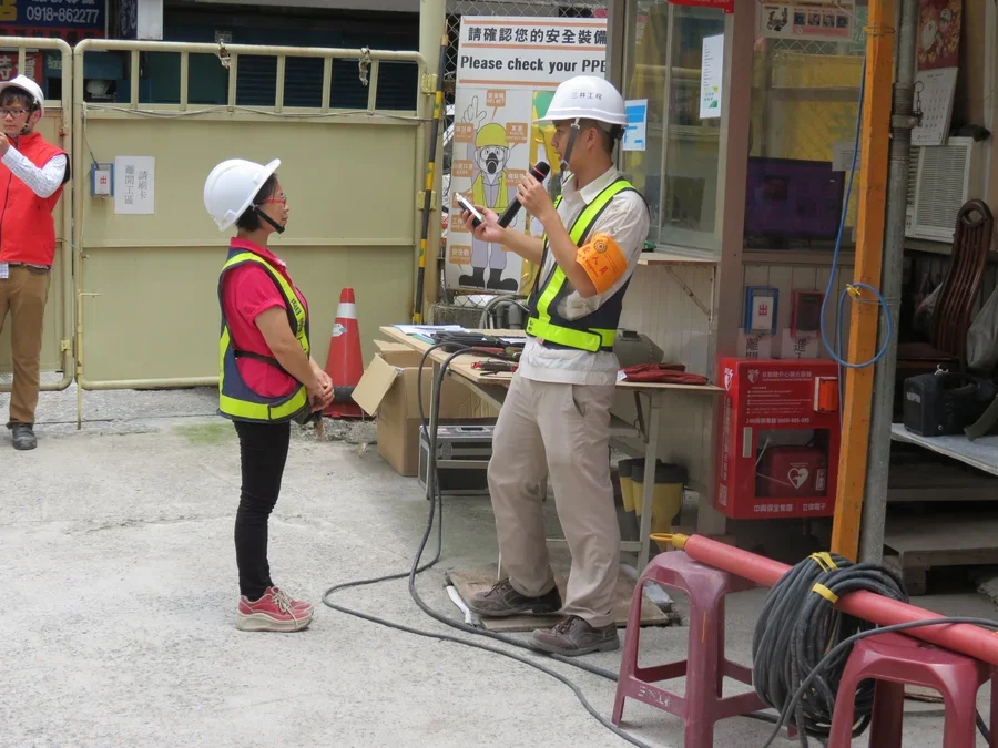 圖片說明：分組工安觀摩-人員及電焊、手工機具入場管制。