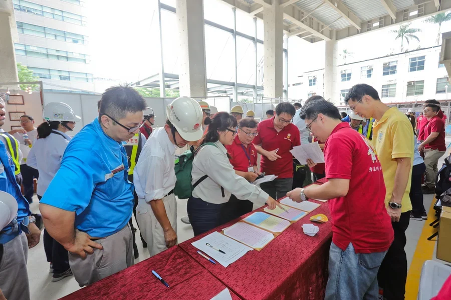 圖片說明：會場簽到狀況。