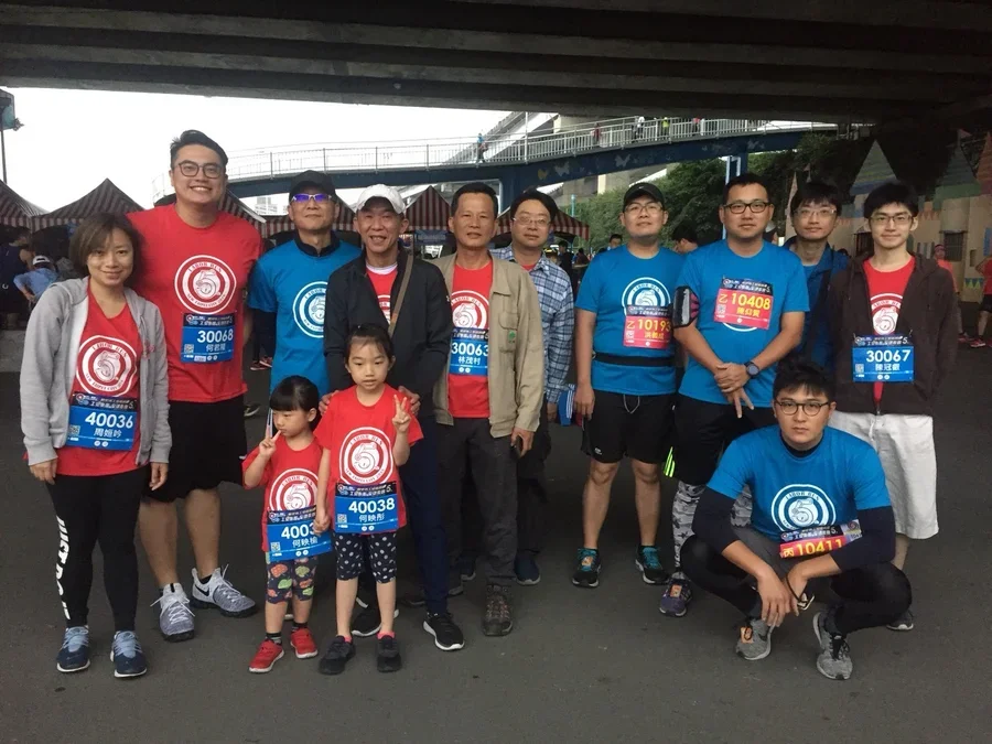 圖片說明：三井同仁合影。