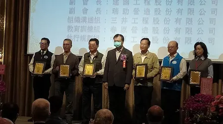 108年~109年擔任營造業北區職業安全衛生促進會組織溝通組幹部榮獲勞動部職業安全衛生署感謝狀