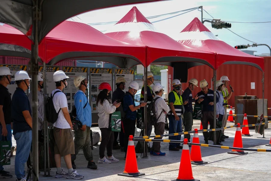 圖片說明：固定式起重機作業主題說明及現場演練。