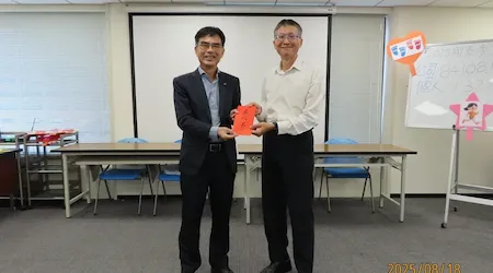 舉辦『頒發步步攻億走最佳勇腳獎』活動